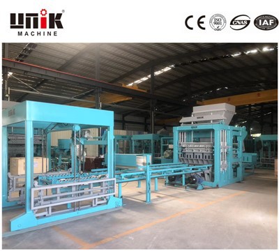 Stroj na zámkovú dlažbu na betón